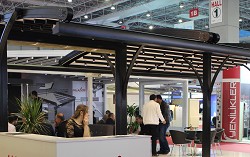 R+T Turkey clearly demonstrated that there is a high demand for the Outdoor
Living theme, namely pergolas as in the picture in the Turkish market (Source of
picture: Messe Stuttgart).